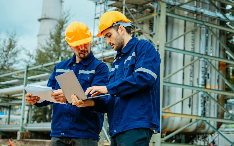 ROI of Managed IT Services for Houston Construction Workers on Site