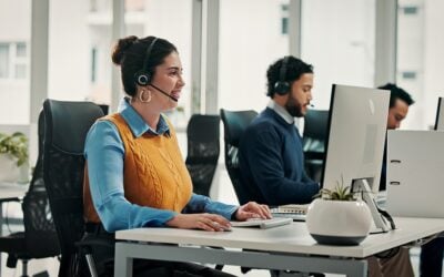 Outsourced vs In-House IT Help Desk in Houston